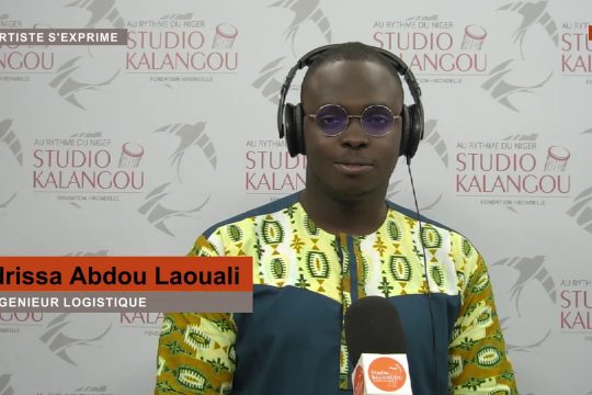 Idrissa Abdou Laouali sur le plateau de l'artiste s'exprime