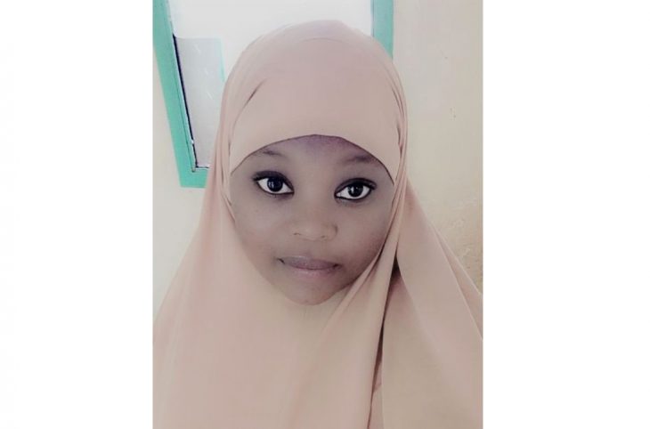 Chamsiya Bachir, jeune fille étudiante en médecine qui milite dans des associations à Maradi