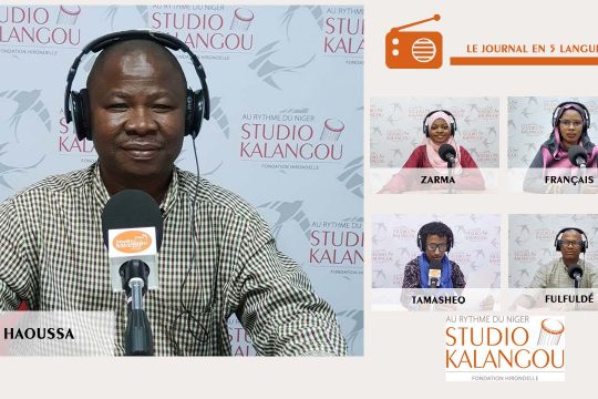 Les cinq présentateurs des journaux en langues (français;fulfuldé,haoussa,tamasheq et zarma)