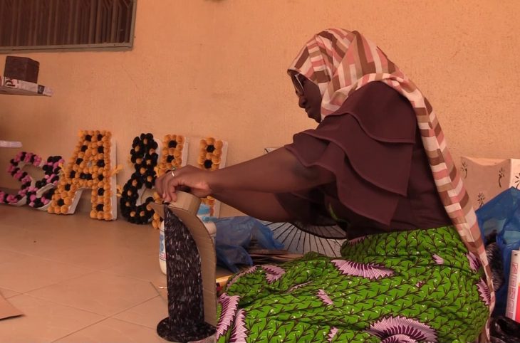 La revalorisation du carton en objets décoratifs