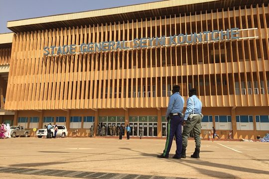 Forte sécurité aux abords du stade Seyni Kountché de Niamey pour le meeting Mahamadou Issoufou, le 18 février 2016