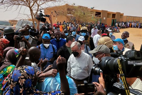 António Guterres appelle la communauté internationale à soutenir le pays