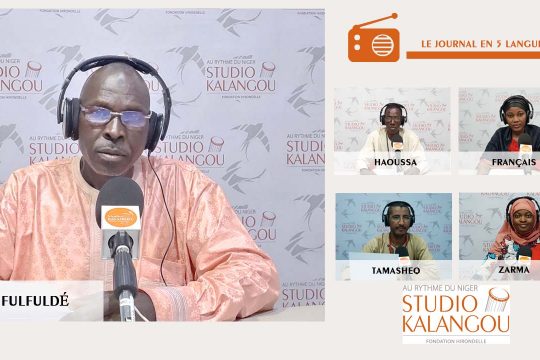 Les cinq présentateurs des journaux en langues (français;fulfuldé,haoussa,tamasheq et zarma)