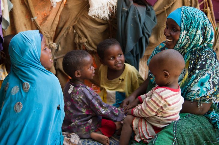 L’éducation familiale entre filles et garçons