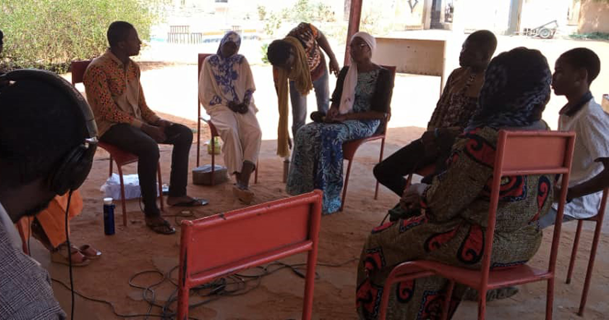 Utilisation des réseaux sociaux au Niger : quel impact sur les jeunes en zone rurale, cas de Tahoua ?