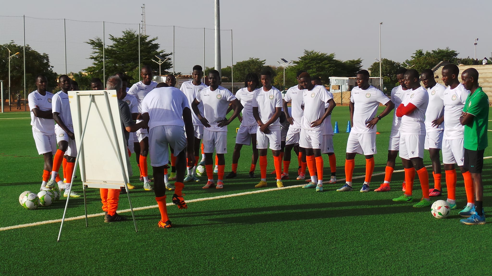 5eme journée des éliminatoires de la CAN Côte d’Ivoire 2023 : le mena national n’a pas droit à l’erreur !