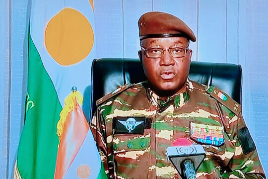 Le Général de Brigade TIANI Abdourahamane est né le 1er janvier 1964 à Toukounous, dans le département de Filingué, région de Tillabéry au Niger.