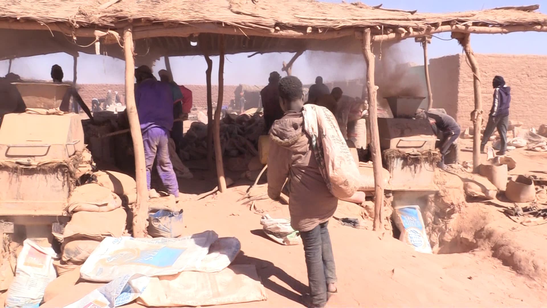 Les jeunes victimes de la traite sur les sites aurifères artisanaux d’Agadez