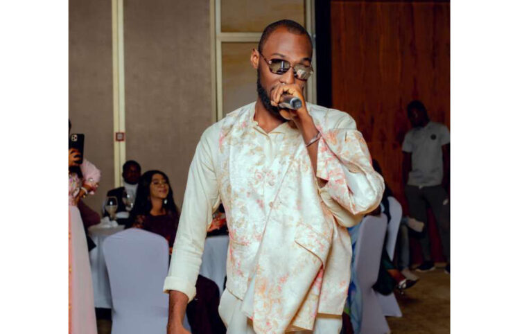 Portrait de Bachir Matty Issoufou ou Choba, un jeune chanteur