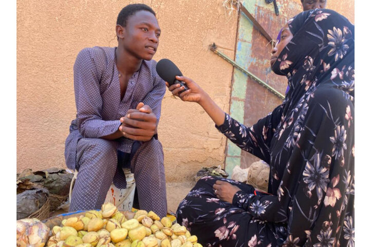 Portrait de  Mahamadou Yassir un jeune revendeur de cola