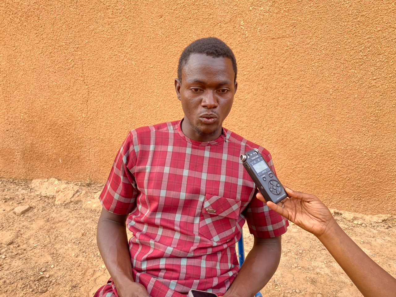 Portrait de Lamine Mamane, un jeune enseignant et commerçant à Filingué