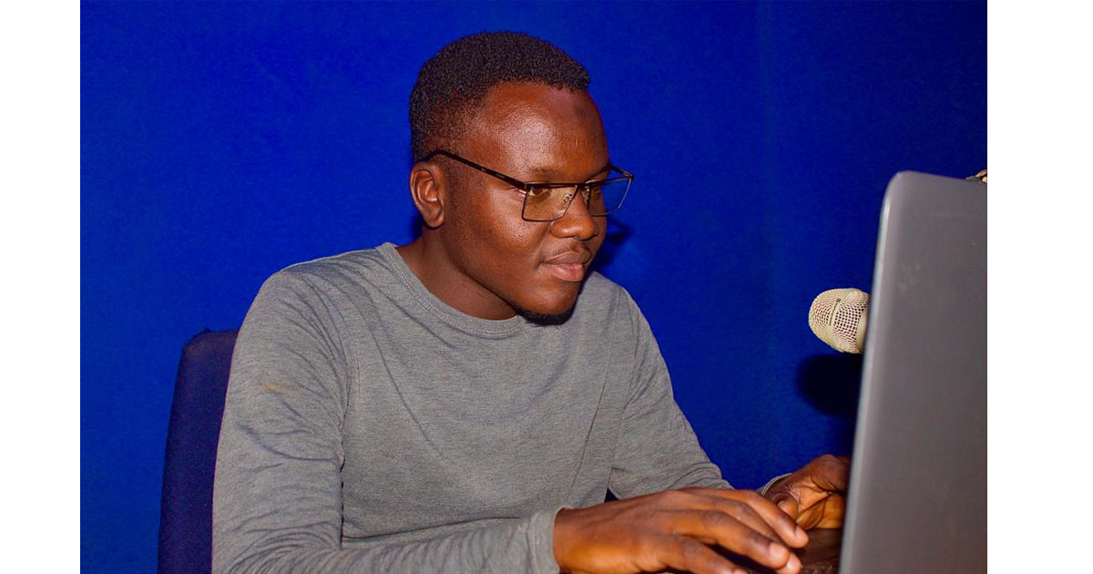 Aliou Ayouba, jeune passionné de la technologie et du numérique à Gaya