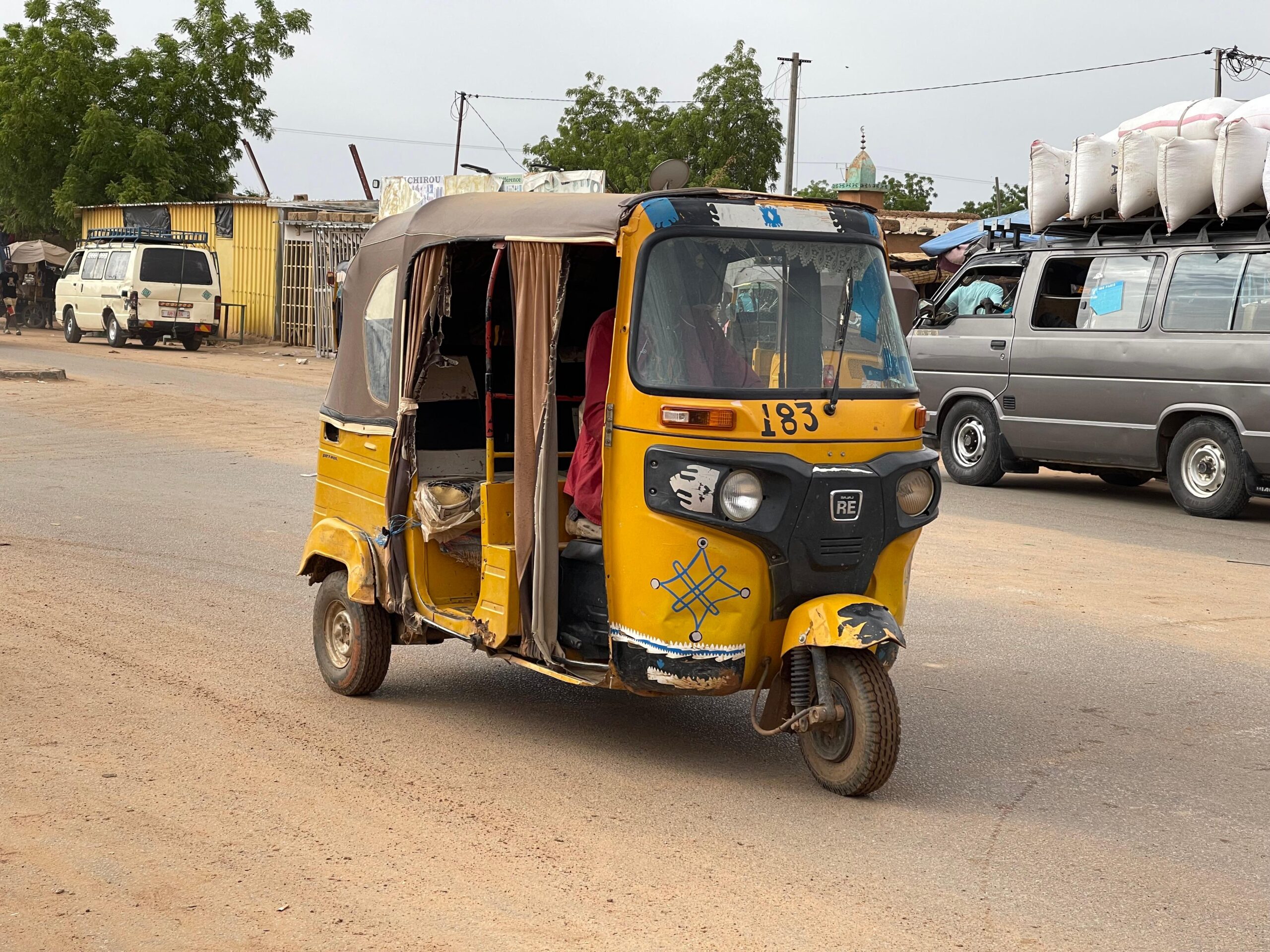 Les jeunes de Tahoua et le transport urbain : un levier économique en plein essor