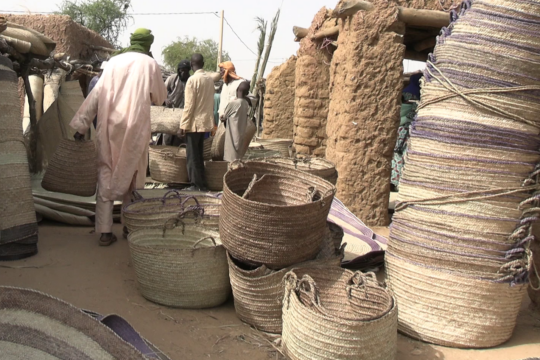 Des paniers exposés au marché de Tanout - Photo par Assoumane Aboubacar pour Studio Kalangou