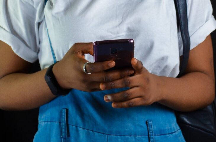 Les influenceurs nigériens, entre visibilité et absence de cadre réglementaire