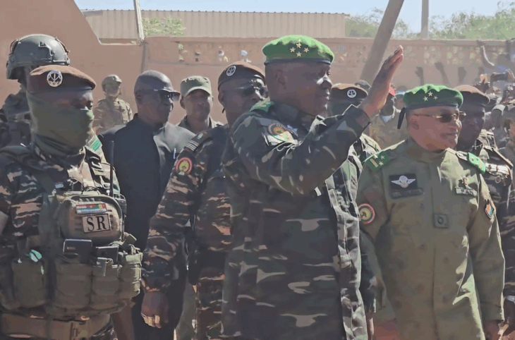 En bref. Visite de proximité du président de la République, Médias, CNT : les informations de la semaine