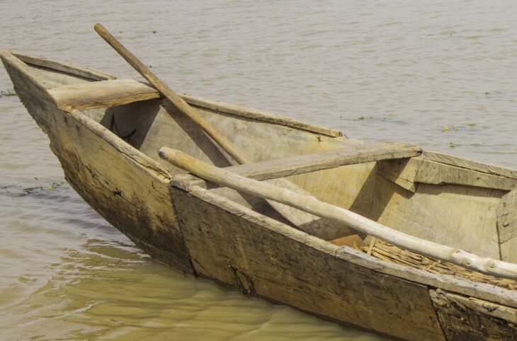 Tillabéry : la pirogue, moyen de déplacement essentiel sur le fleuve Niger