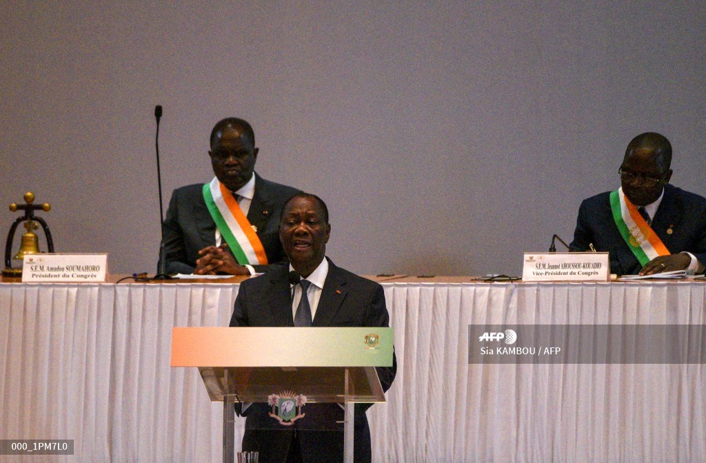 Ouattara jette l’éponge au profit de la jeune génération