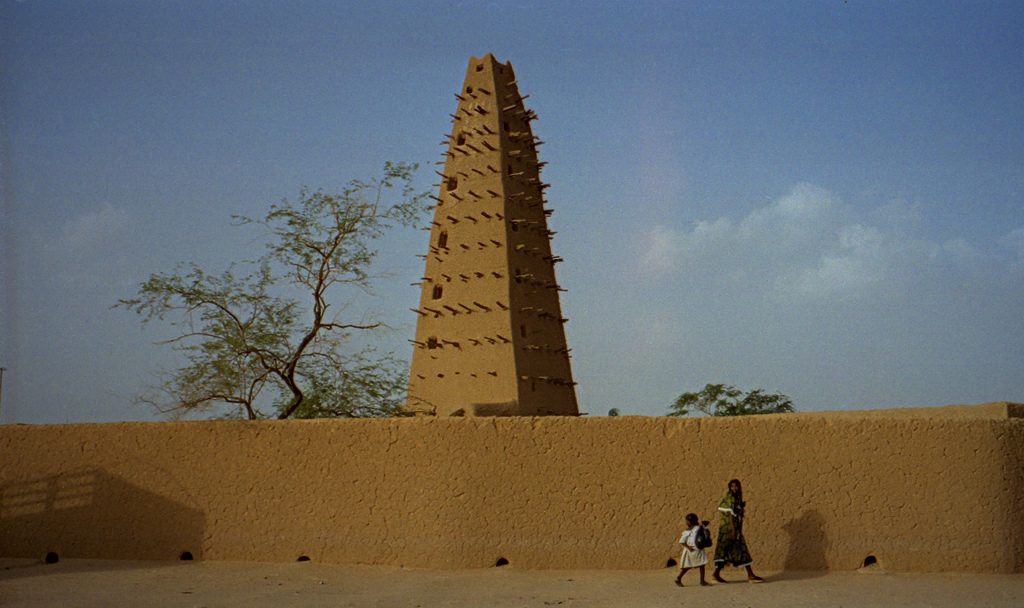 Forum 25/04/2017 – La veille ville d’Agadez inscrite au patrimoine culturel mondial