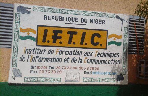 Niamey/ 22 octobre, jour de la rentrée pour environ 500 élèves et étudiants de l’Institut de Formation aux Techniques de l’Information et de la Communication (IFTIC)