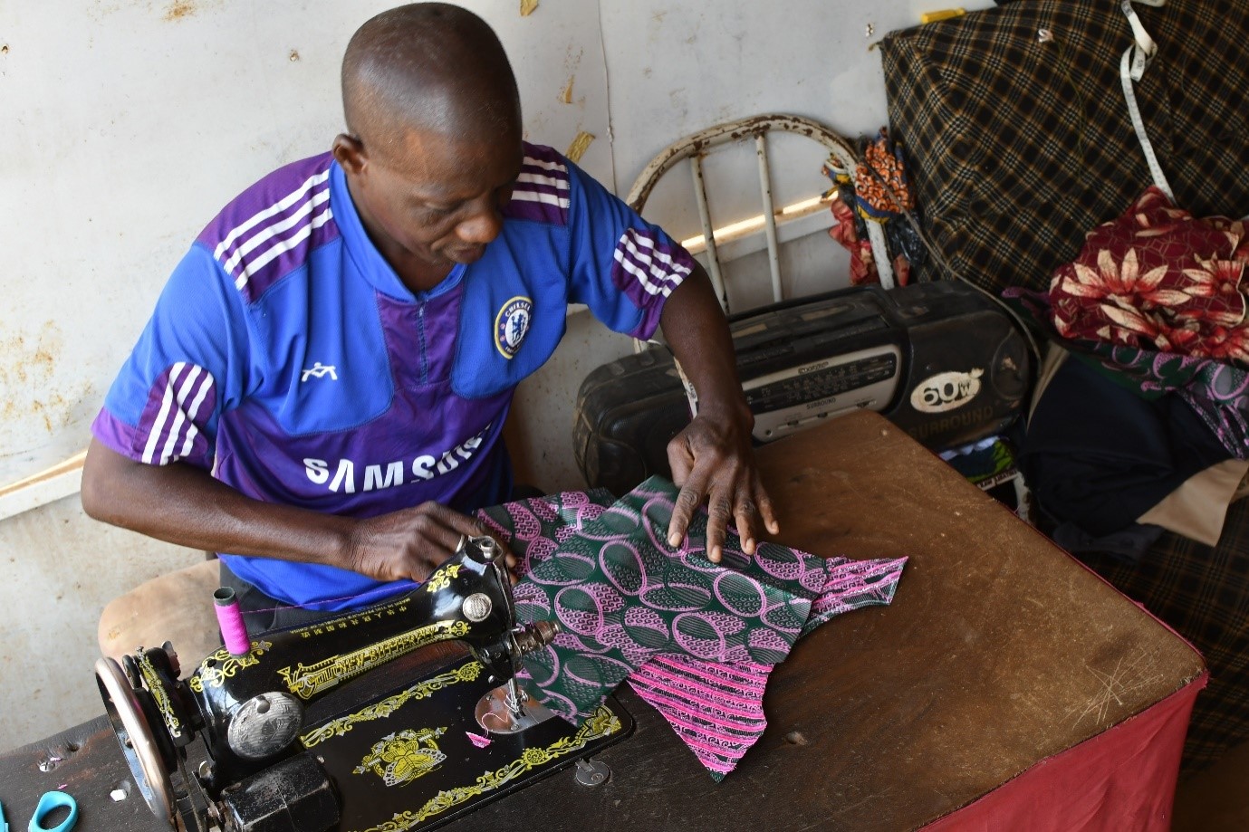 Niamey / Faute d’électricité, les couturiers sont inquiets pour leurs affaires à 5 jours de la fête de Ramadan