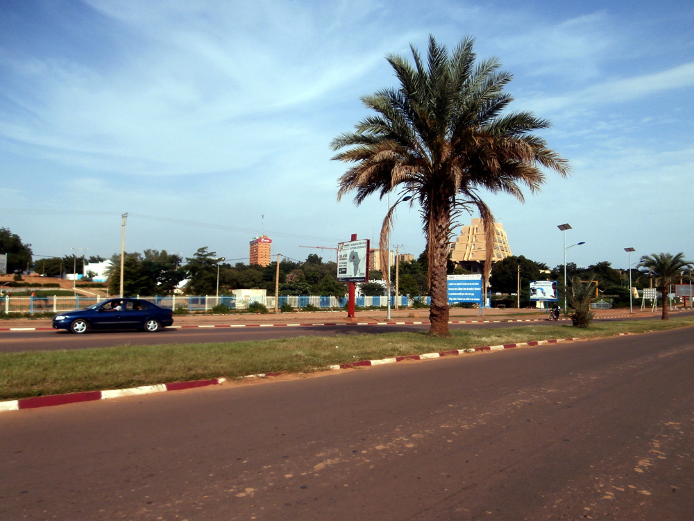 Magazine 30/10/2017 : une brigade sanitaire rentre en action à Niamey.