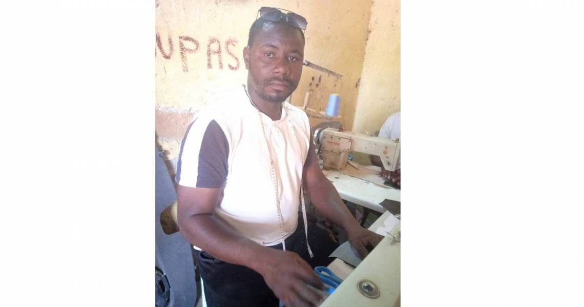 Ali Alzouma Coulibaly, propriétaire d’une entreprise de tapisserie à Agadez