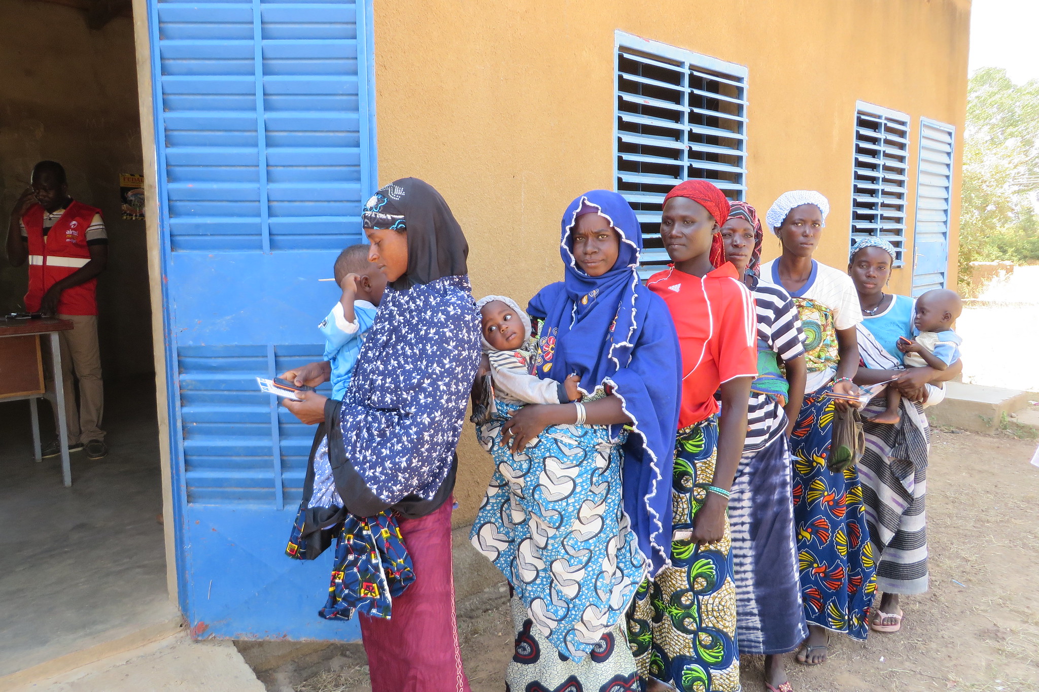 Comment améliorer l’accès des femmes dans les centres de santé de la commune de Bouza ?