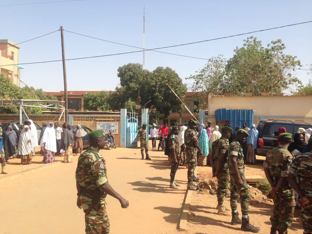Université de Niamey / Exclusion de cinq leaders étudiants : collègues et parents indignés