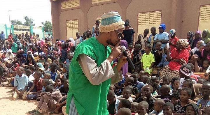 Ibrahima Affi, un jeune humoriste à Agadez