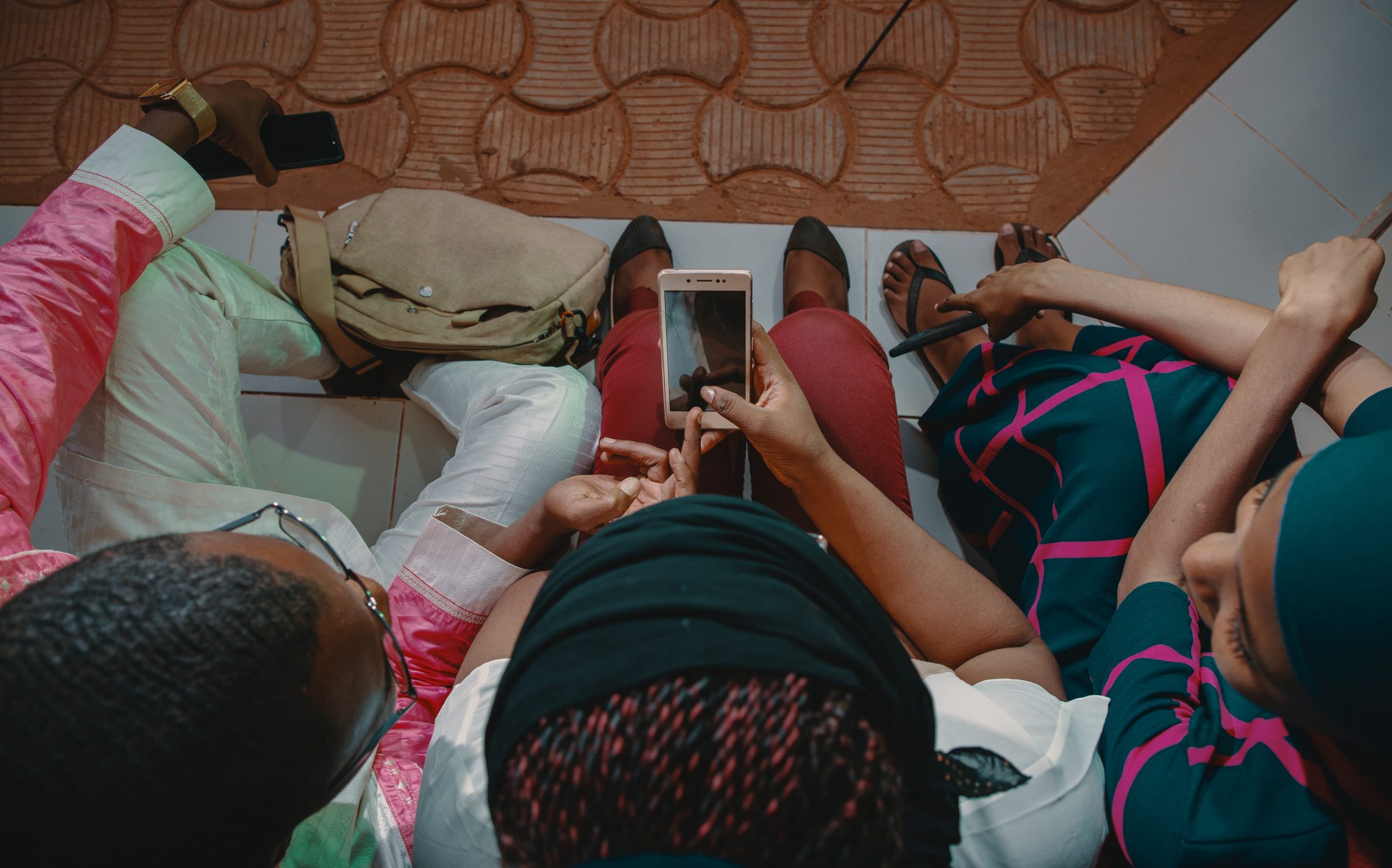 Comment défendre les droits féminins sur les médias sociaux au Niger ?