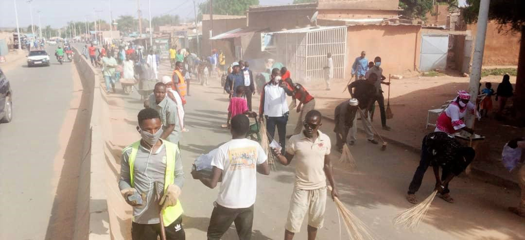 Les jeunes de Maradi ont lancé des séances de salubrité pour assainir la région