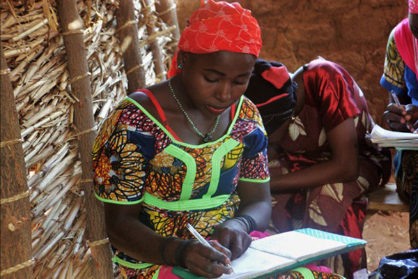 Au Niger, la déscolarisation fragilise la santé reproductive de la fille mariée précocement