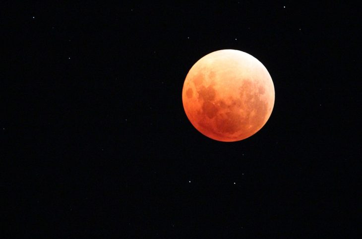 L’éclipse lunaire ou solaire expliquée par un prédicateur musulman