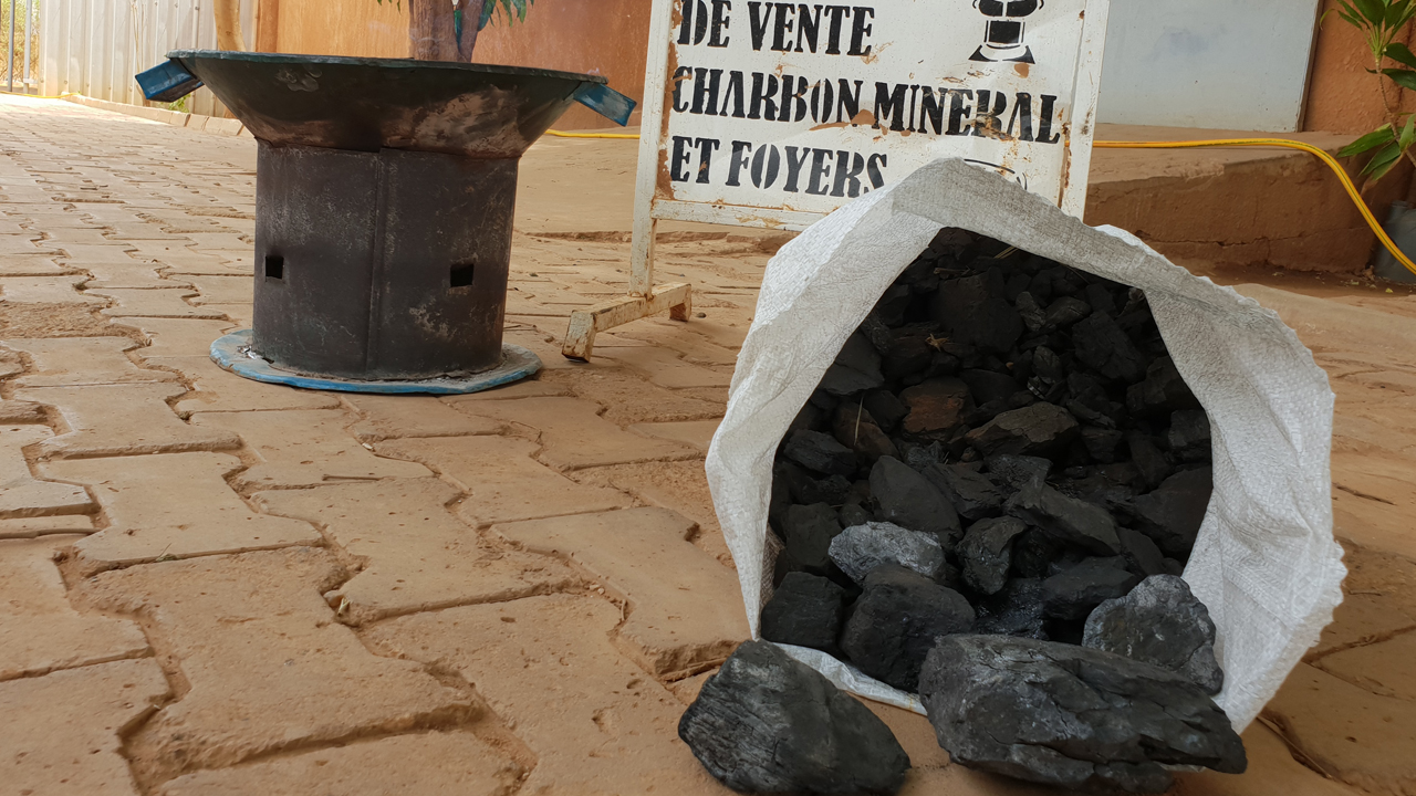 Niger / L’utilisation du charbon minéral : avantage et inconvénient sur l’environnement