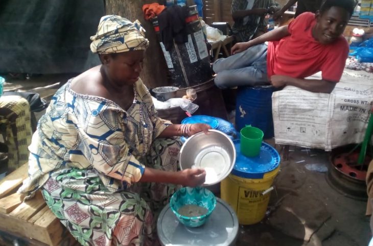 Le magazine du 07/08/2019 : Une nigérienne vendeuse de « dégué » à Bamako