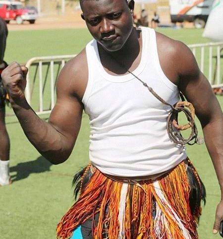 [Actu des jeunes] Sport/ Ousmane Hassane, lutteur de l’équipe de Tillabéri : Champion national  2020