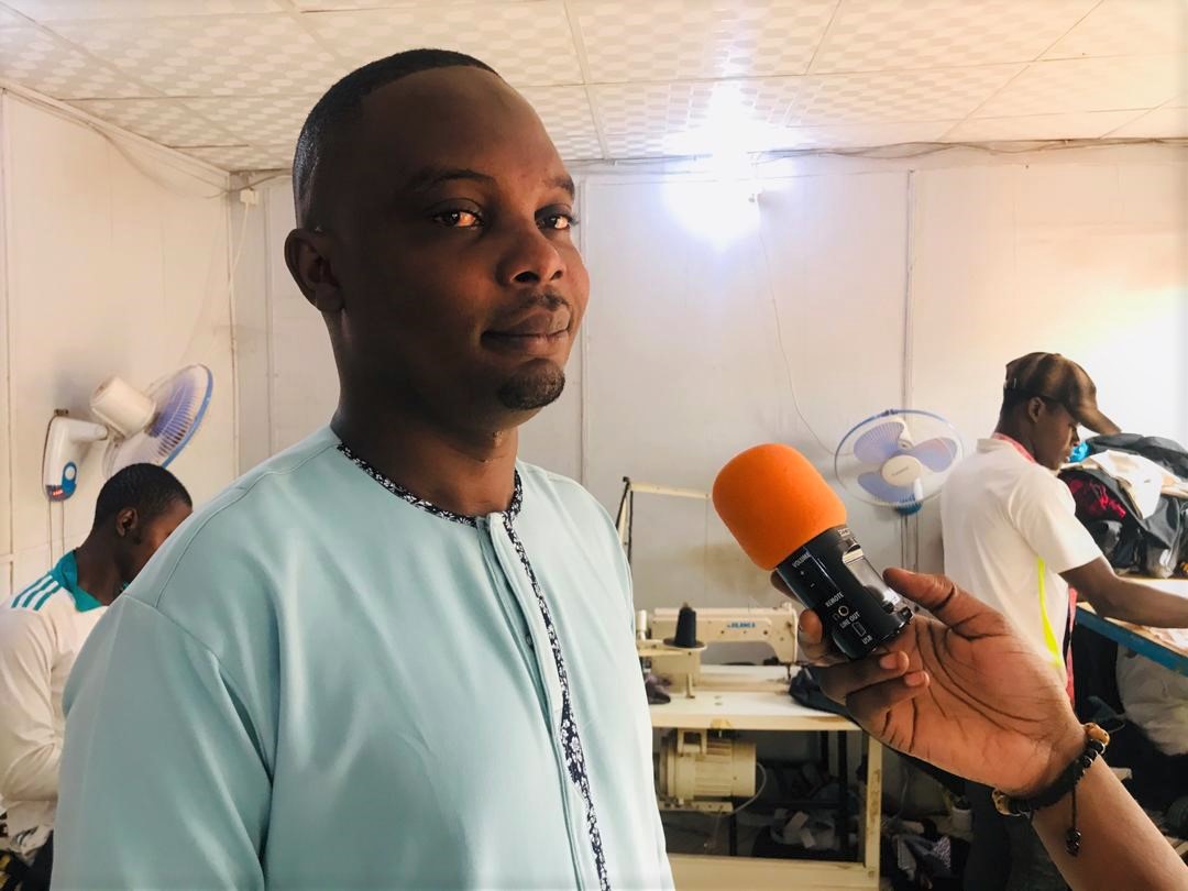 Portrait de Abdoulaye Yansambou, couturier et promoteur de l’atelier Yanstyle