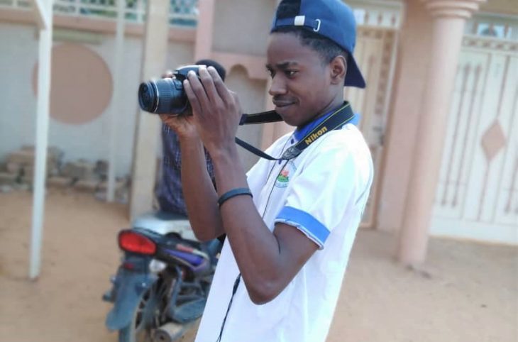 Portrait d'Amadou Yacouba Larwanou, un comédien nigérien qui fait le buzz sur la toile