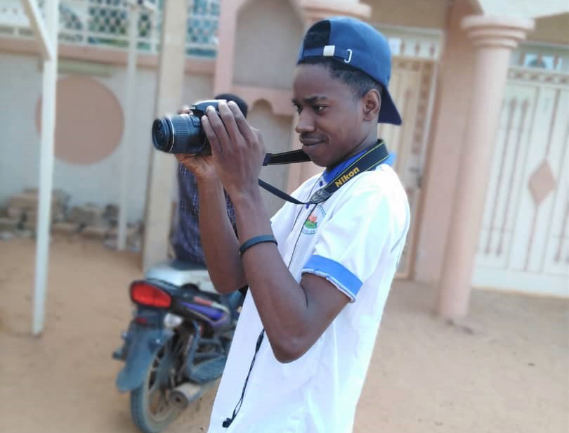 Portrait d’Amadou Yacouba Larwanou, un comédien nigérien qui fait le buzz sur la toile