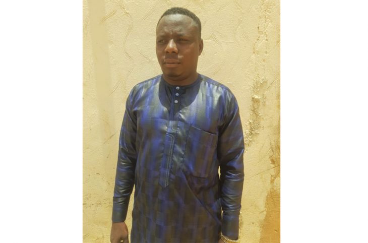 Portrait d’Ibrahim Mohamed, un jeune couturier d’Agadez