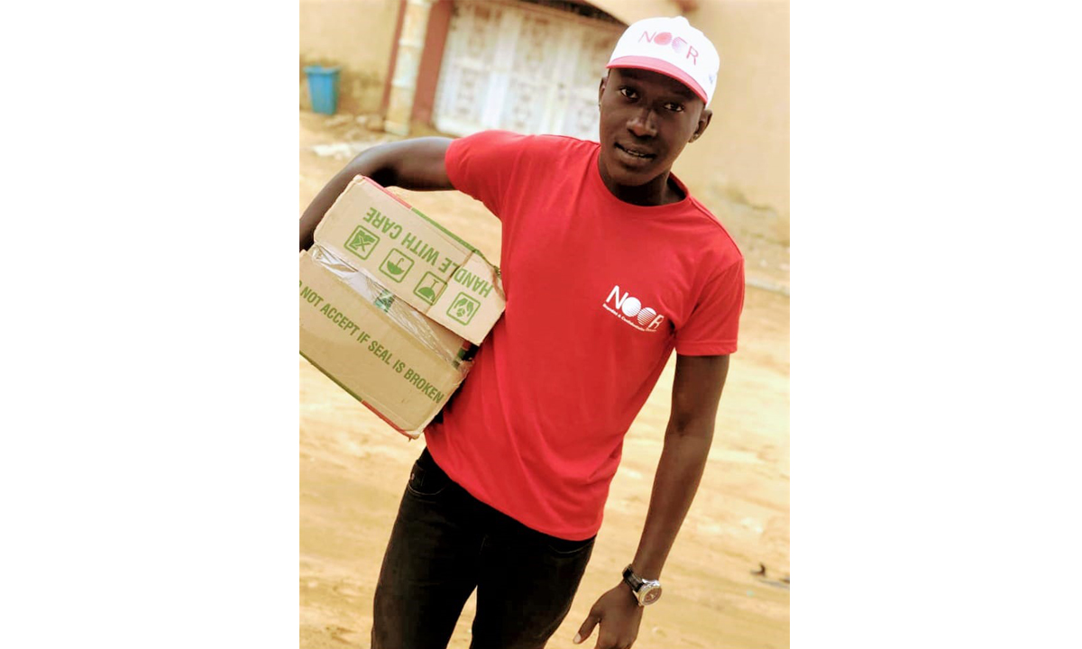 Portrait de Nouridine Tahirou Saïdou, promoteur d’une entreprise de livraison à Niamey