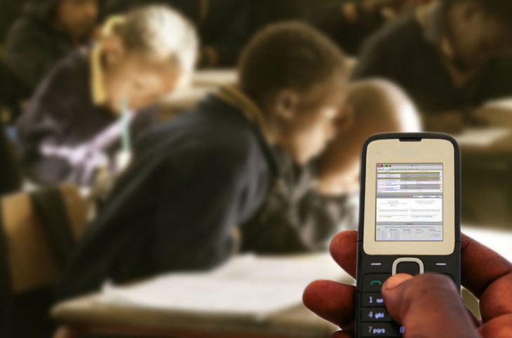 Niger : difficile d’interdire aux écoliers l’usage du mobile à l’école
