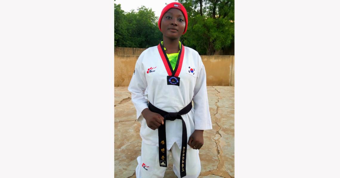 Wassila Abdoul Fatayi Lawal, taekwondoïste ceinture noir 1er Dan à 15 ans